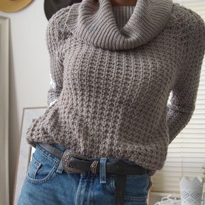 Rue 21 Gray with multi color speckle Sweater